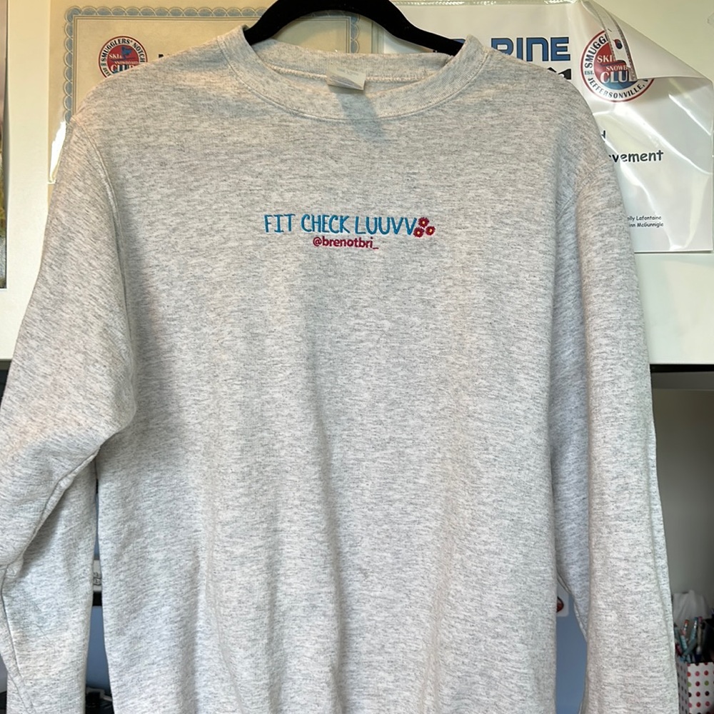 Fit check luuvv crewneck